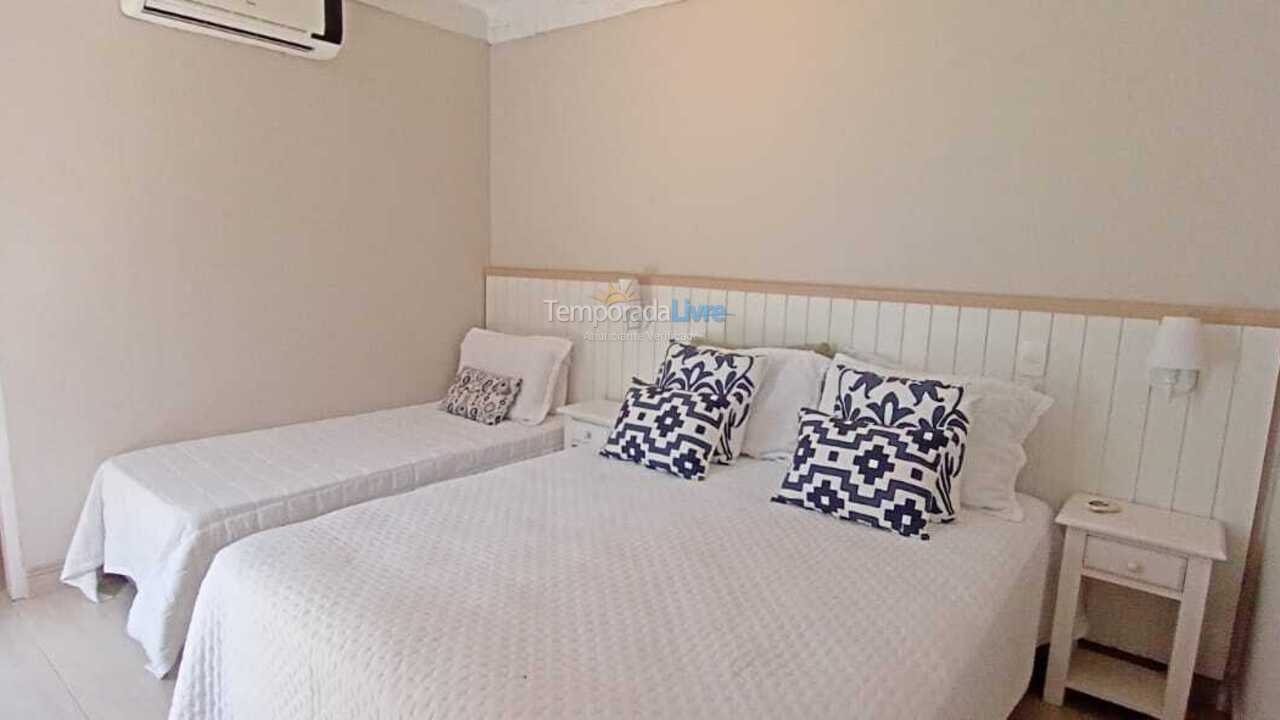 Casa para aluguel de temporada em São Sebastião (Praia da Baleia)