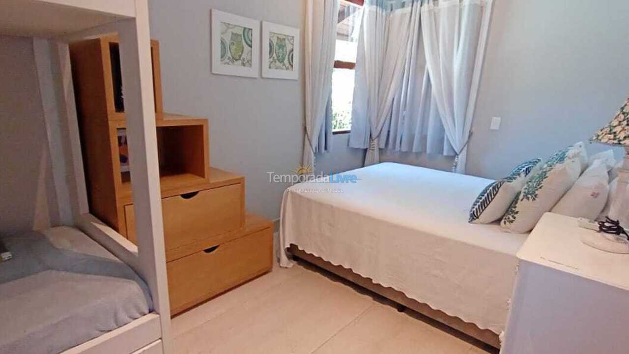 Casa para aluguel de temporada em São Sebastião (Praia da Baleia)