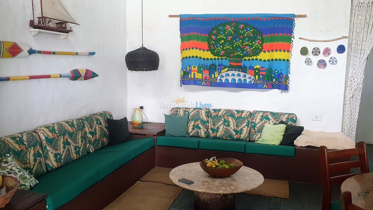 Casa para aluguel de temporada em Ubatuba (Praia das Toninhas)