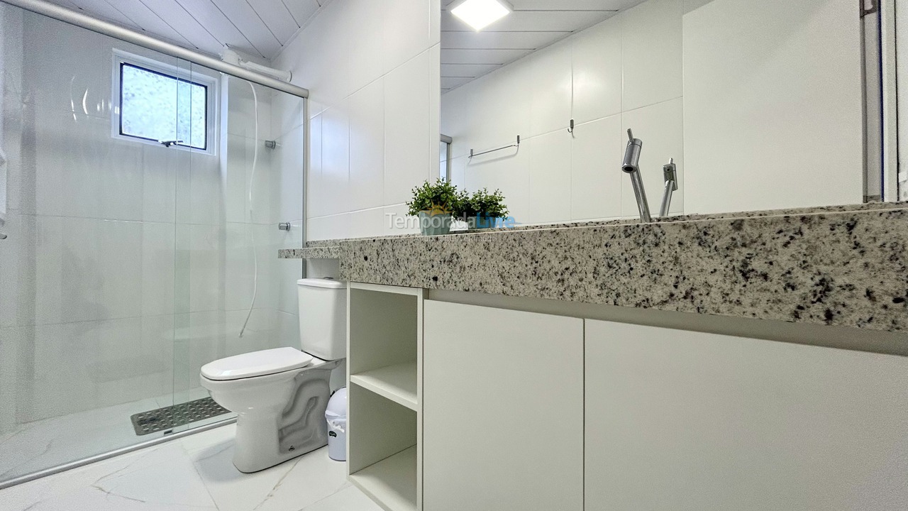 Apartment for vacation rental in Bombinhas (Praia de Bombas)