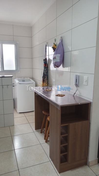 Apartamento para aluguel de temporada em Praia Grande (Vila Tupi)