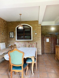 Beachfront for 12 people, 3 bedrooms- WIFI - Maranduba -Ubatuba