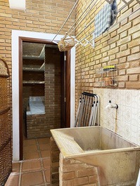 Beachfront for 12 people, 3 bedrooms- WIFI - Maranduba -Ubatuba