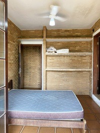 Beachfront for 12 people, 3 bedrooms- WIFI - Maranduba -Ubatuba