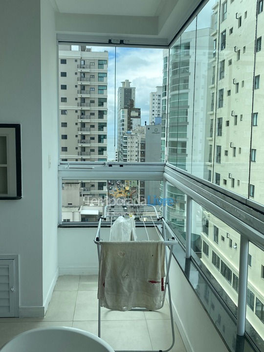 Apartment for vacation rental in Itapema (Meia Praia)