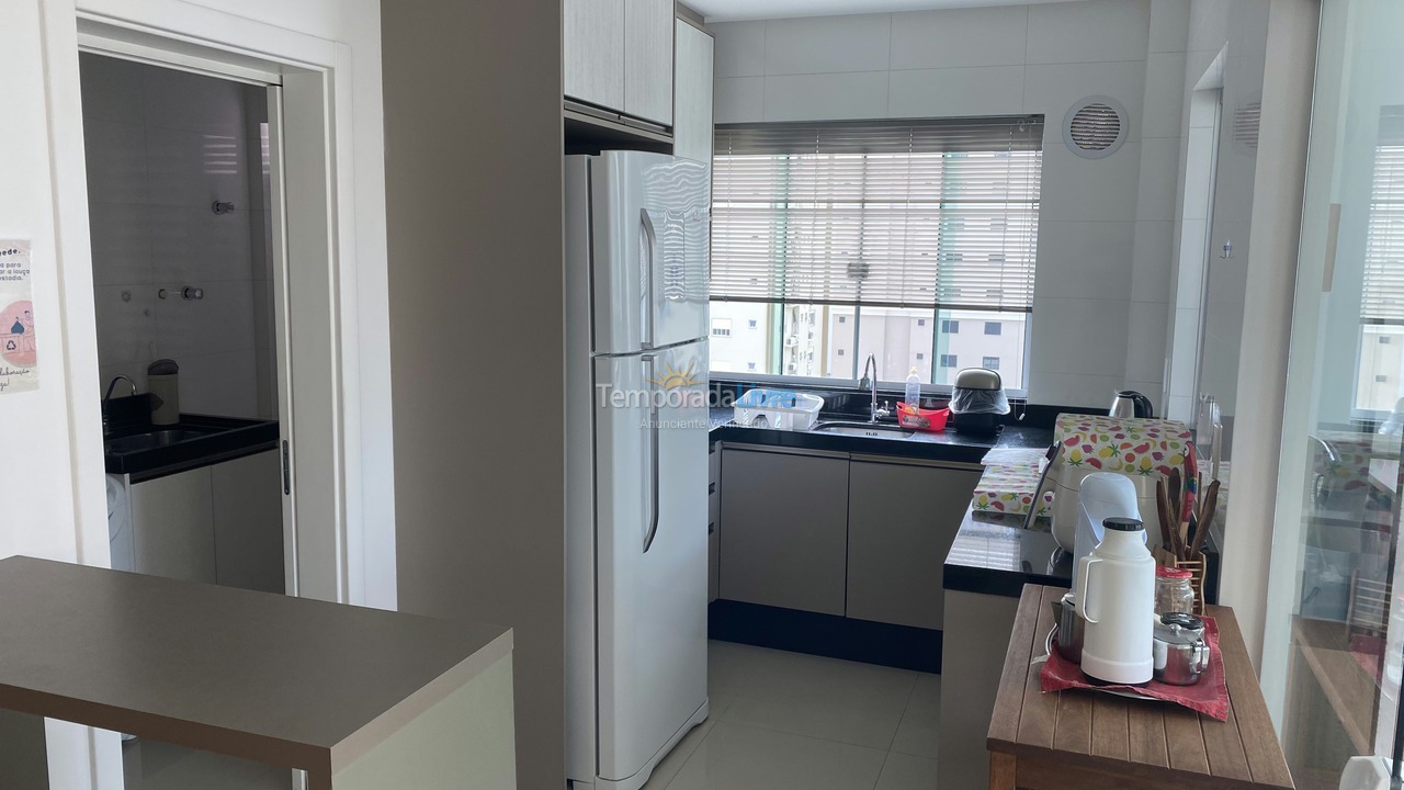 Apartment for vacation rental in Itapema (Meia Praia)