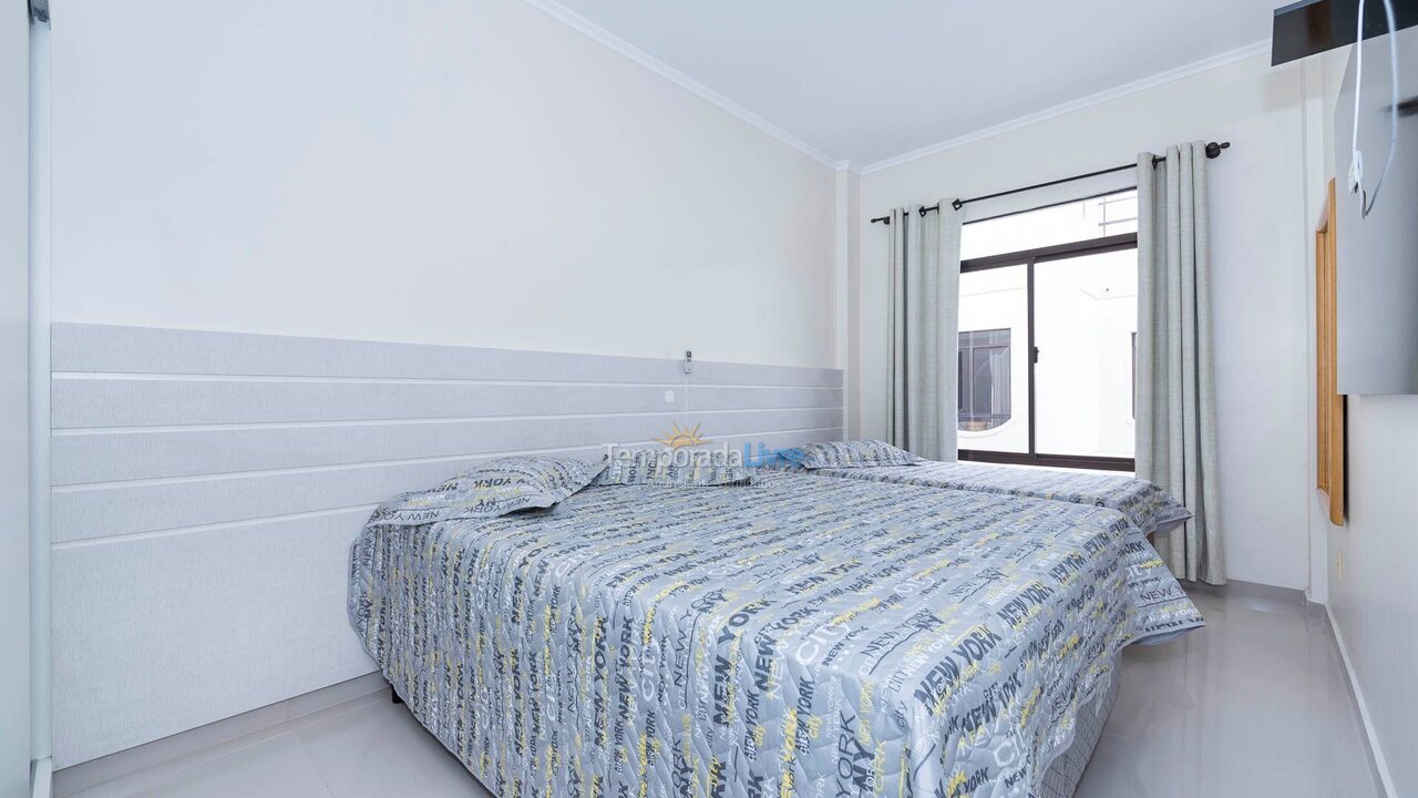 Apartment for vacation rental in Bombinhas (Praia de Bombas)