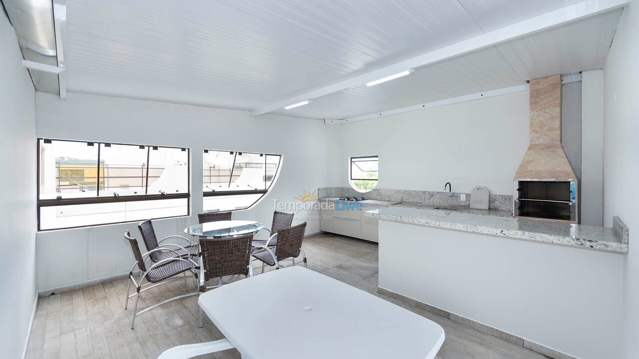 Apartment for vacation rental in Bombinhas (Praia de Bombas)