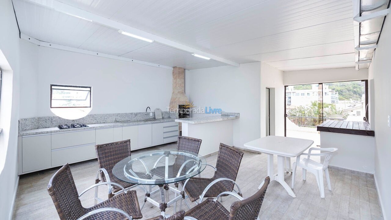 Apartment for vacation rental in Bombinhas (Praia de Bombas)