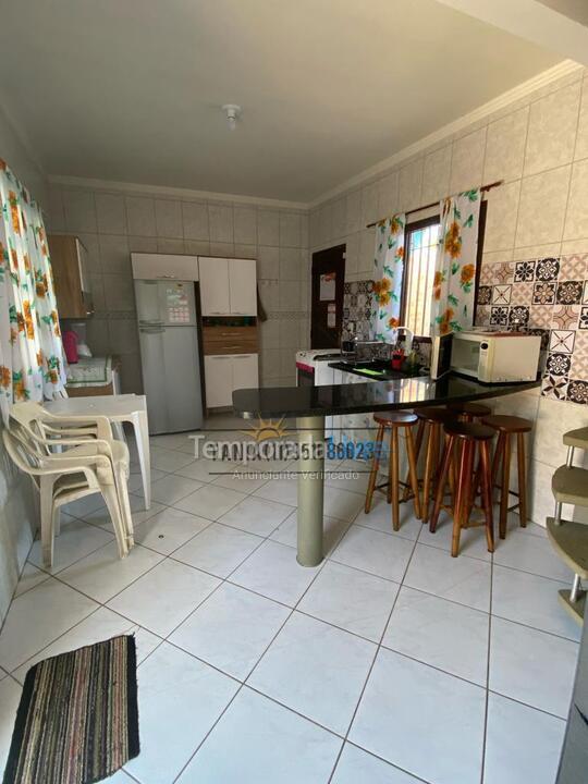 House for vacation rental in Bertioga (Praia do Indaiá)