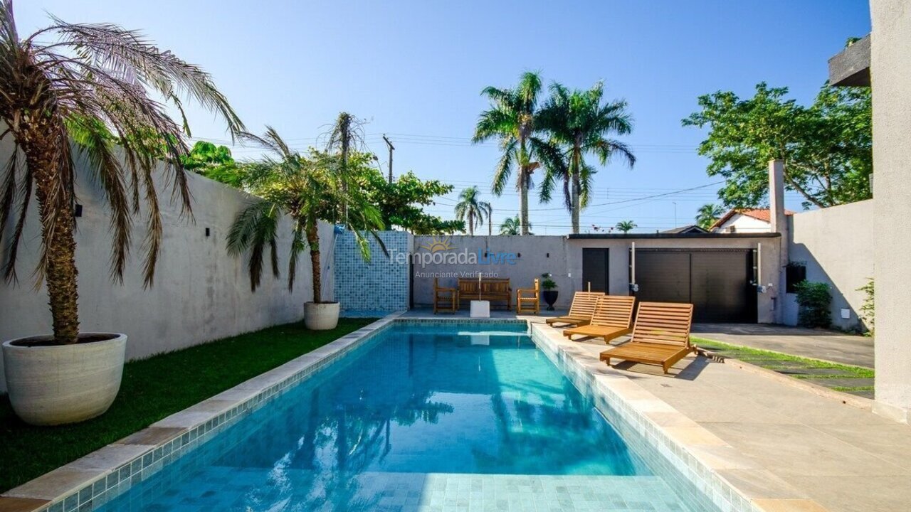 Casa para alquiler de vacaciones em Guarujá (Praia do Pernambuco)