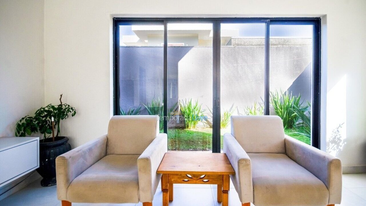 Casa para alquiler de vacaciones em Guarujá (Praia do Pernambuco)