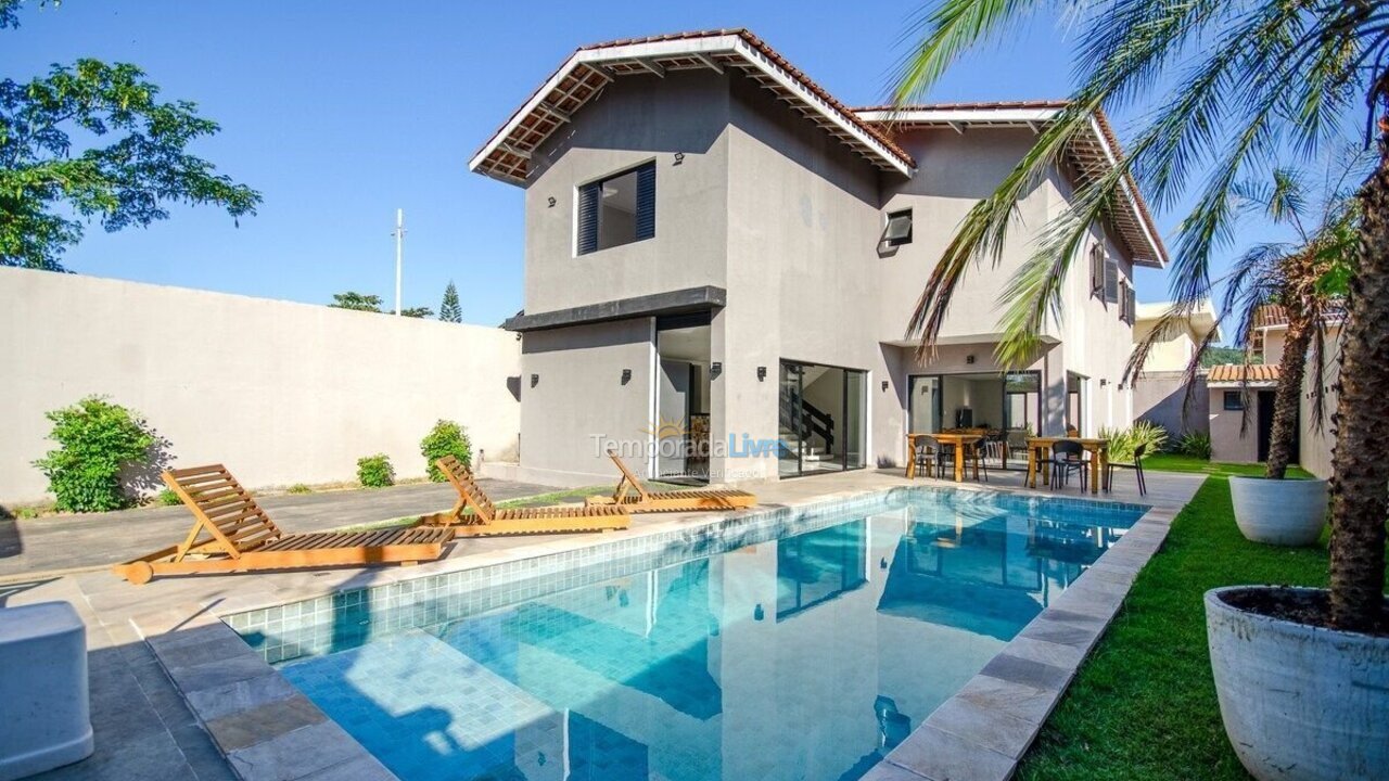 Casa para alquiler de vacaciones em Guarujá (Praia do Pernambuco)