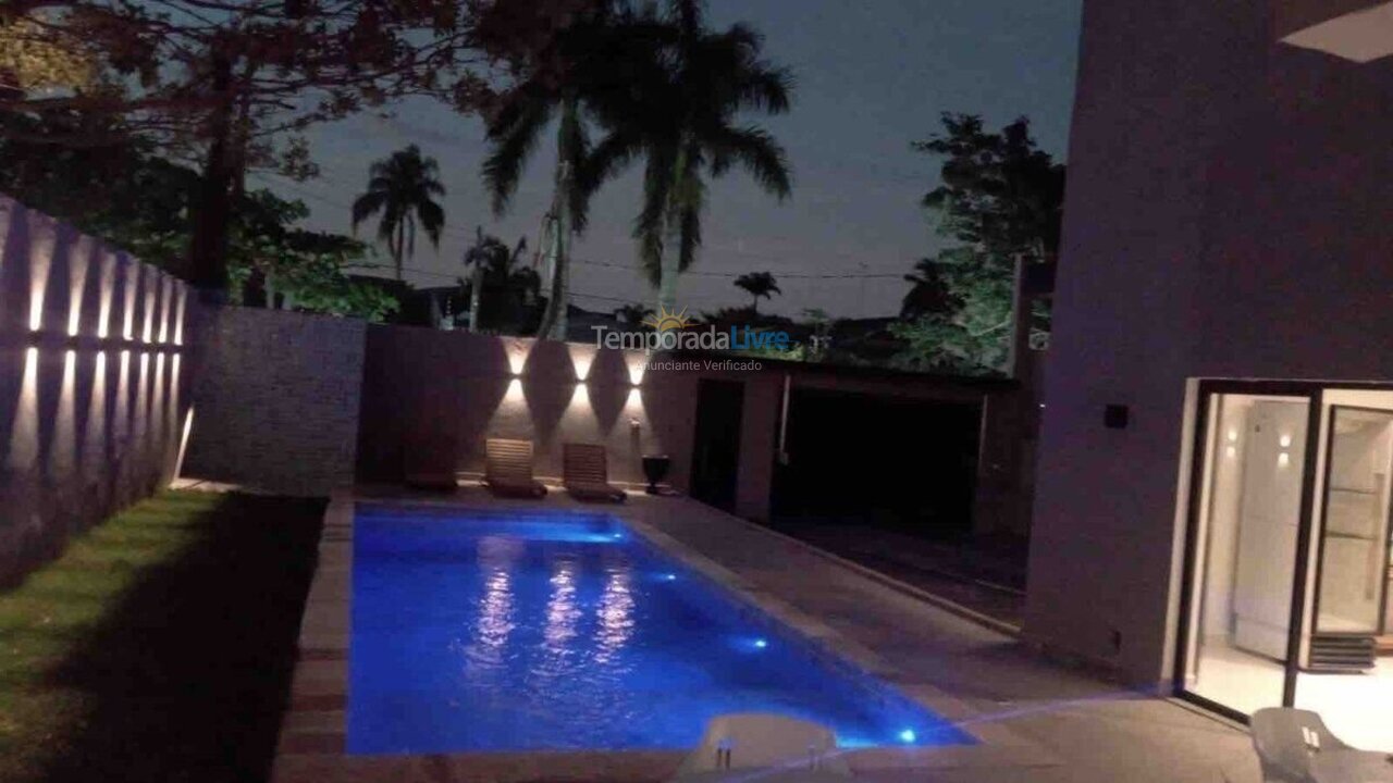 Casa para alquiler de vacaciones em Guarujá (Praia do Pernambuco)