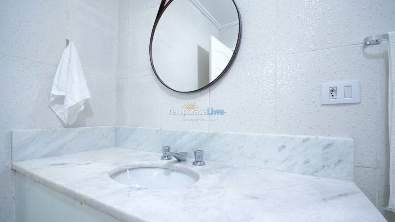 Casa para aluguel de temporada em Guarujá (Praia do Pernambuco)