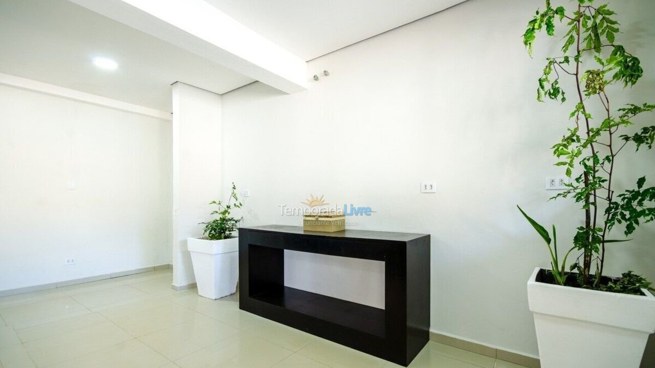 Casa para aluguel de temporada em Guarujá (Praia do Pernambuco)