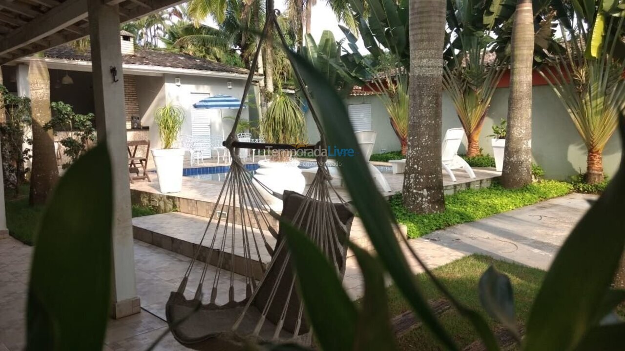 Casa para aluguel de temporada em Guarujá (Praia do Pernambuco)
