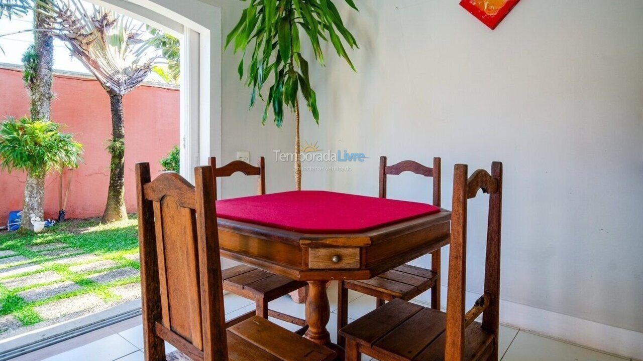 House for vacation rental in Guarujá (Praia do Pernambuco)