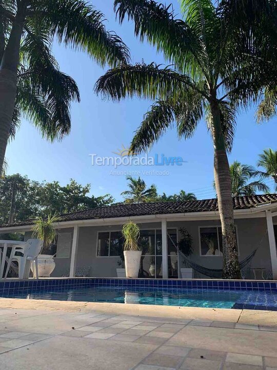 Casa para aluguel de temporada em Guarujá (Praia do Pernambuco)