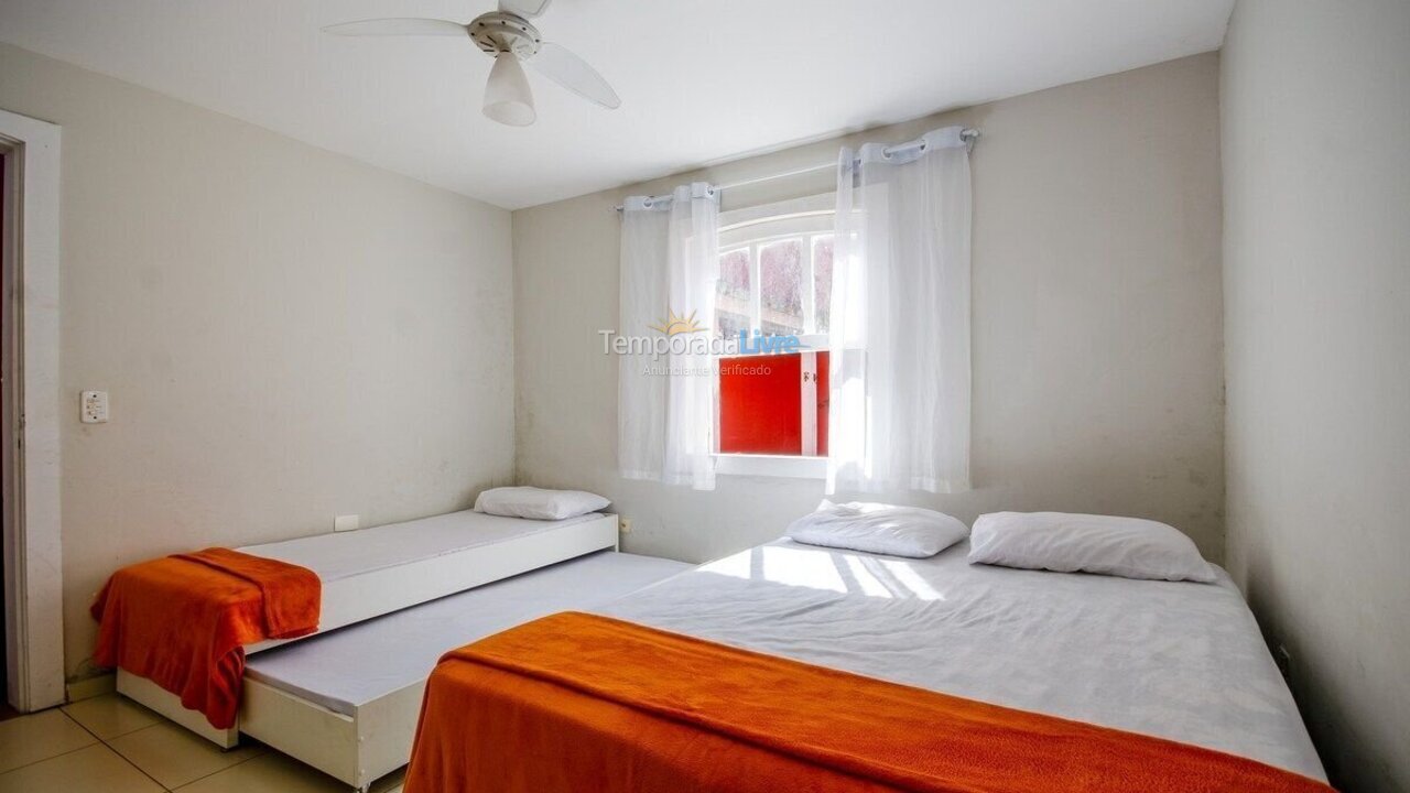 House for vacation rental in Guarujá (Praia do Pernambuco)