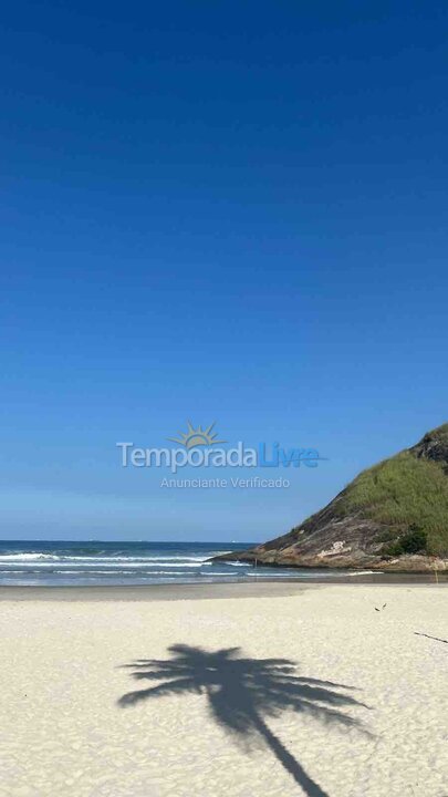 Casa para aluguel de temporada em Guarujá (Praia do Pernambuco)