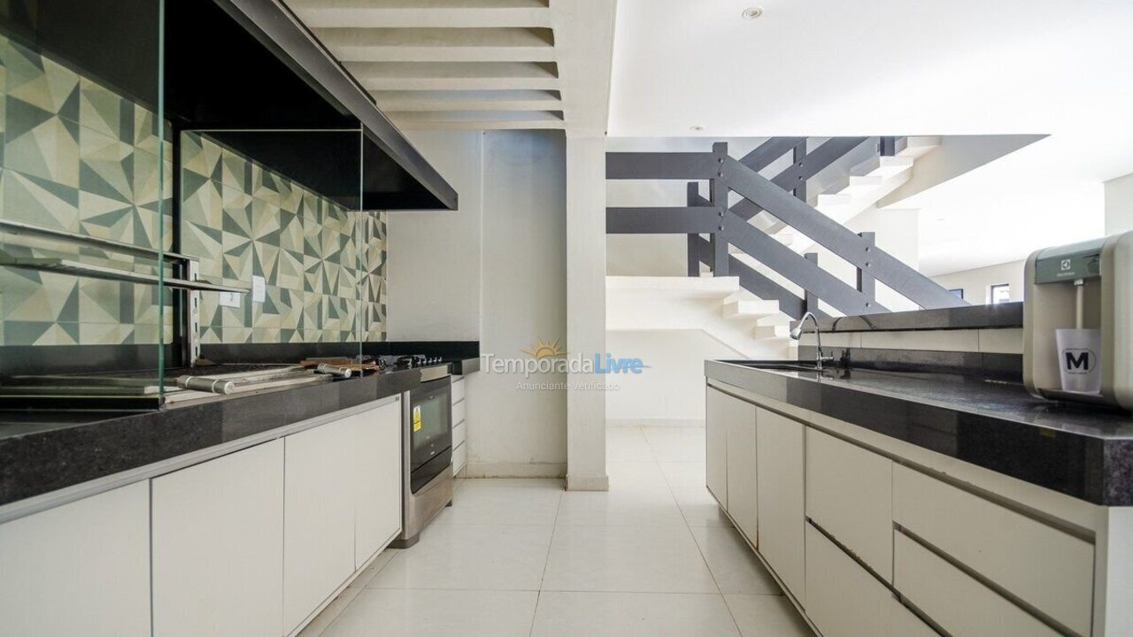 Casa para alquiler de vacaciones em Guarujá (Praia do Pernambuco)