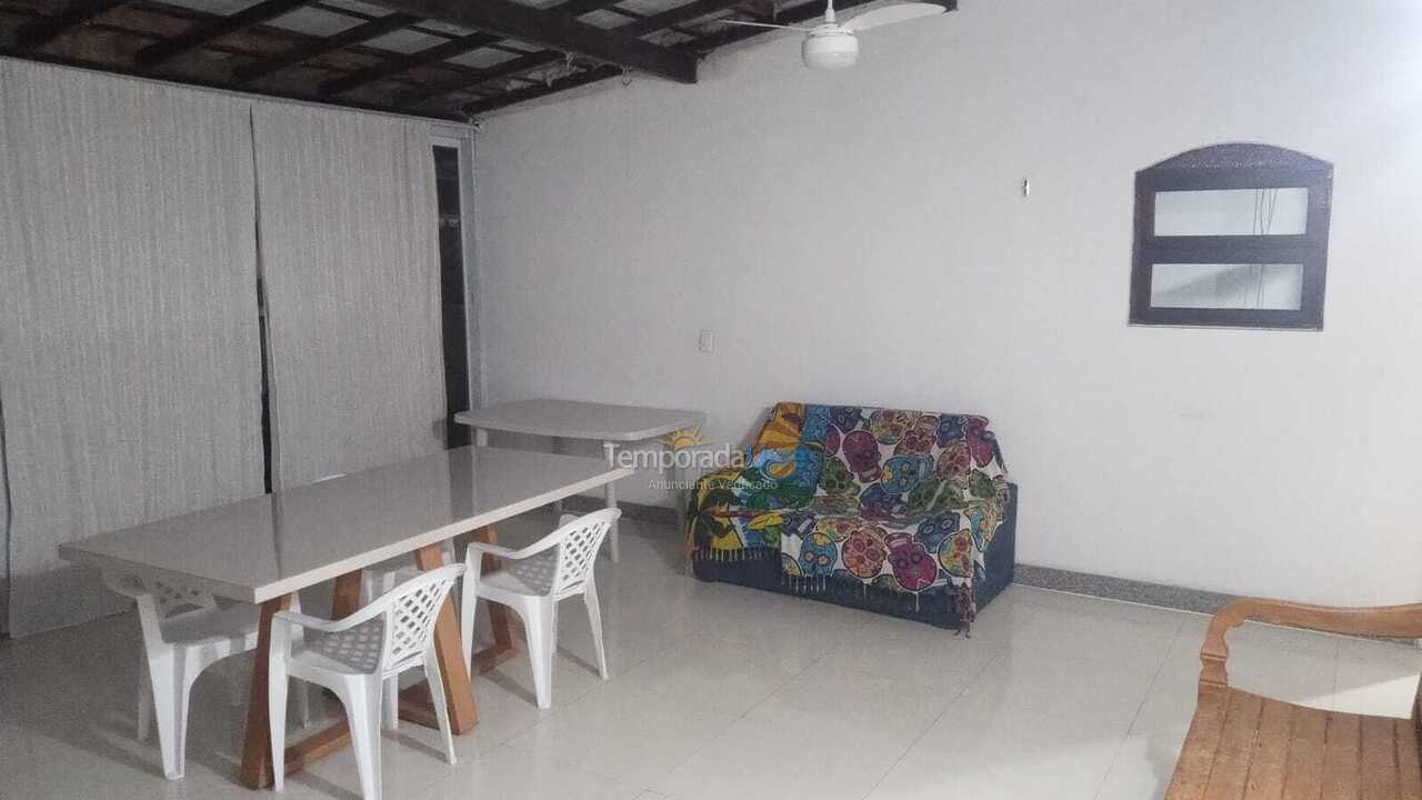 Apartamento para aluguel de temporada em Cabo Frio (Braga)