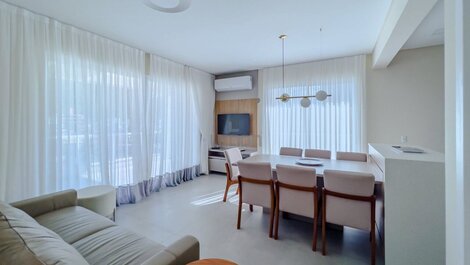 259 - Beautiful Penthouse, 50m from Canto Grande beach