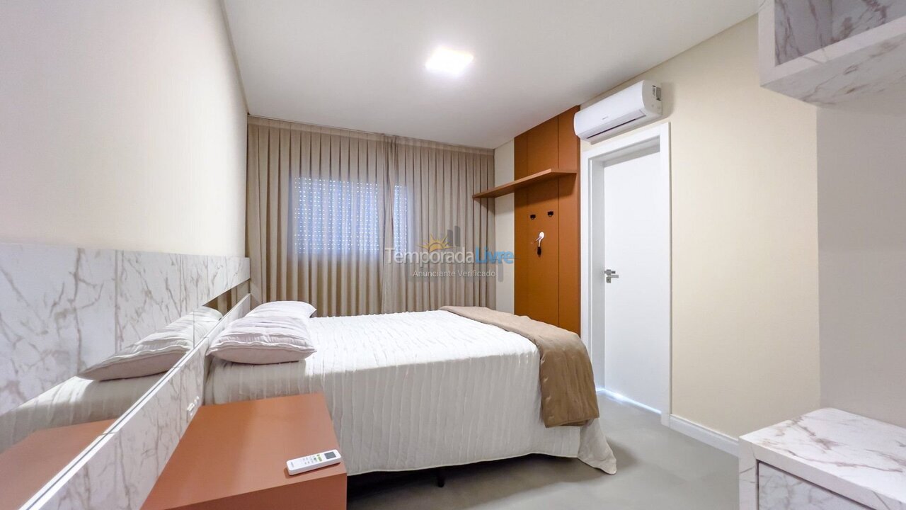 Apartment for vacation rental in Bombinhas (Canto Grande)