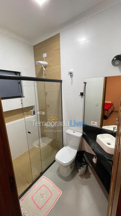 Casa para alquiler de vacaciones em Bertioga (Boraceia)