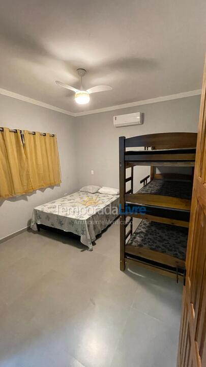 Casa para alquiler de vacaciones em Bertioga (Boraceia)