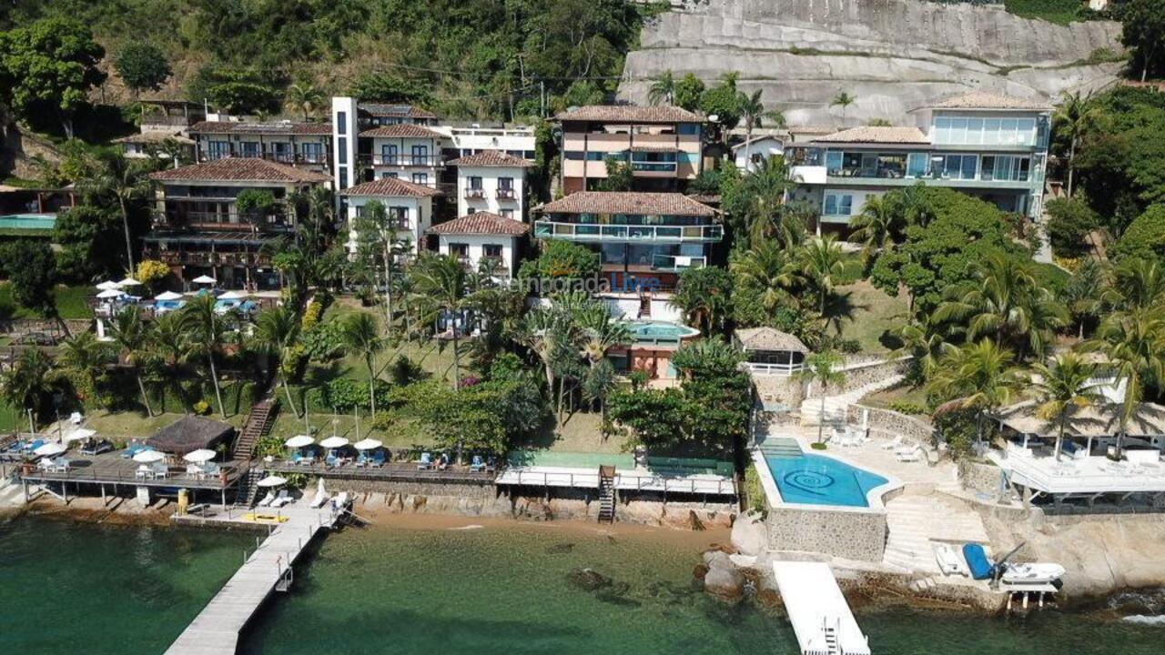 Casa para alquiler de vacaciones em Ilhabela (Barra Velha)
