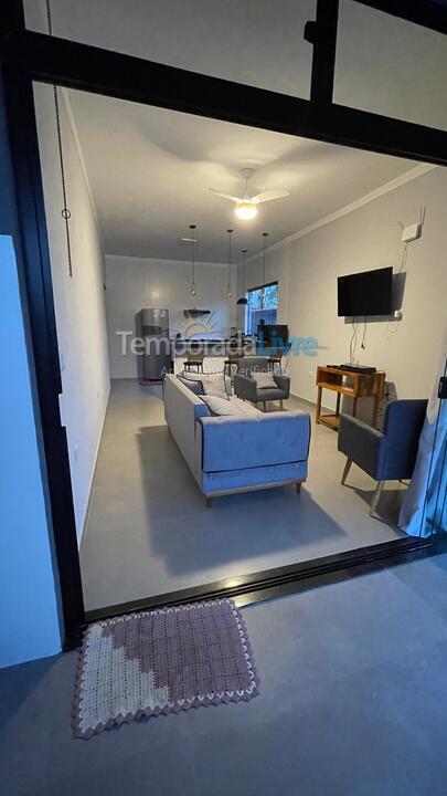 Casa para alquiler de vacaciones em Bertioga (Boraceia)