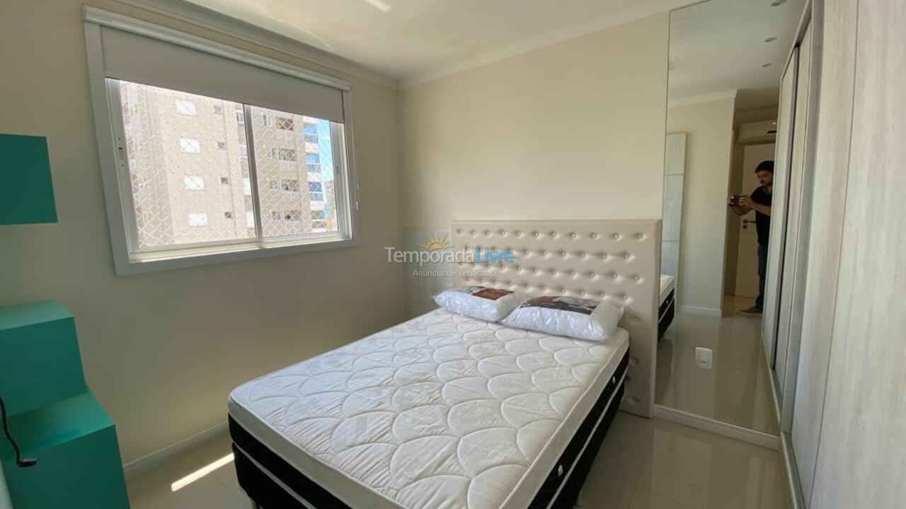 Apartamento para alquiler de vacaciones em Itapema (Meia Praia)