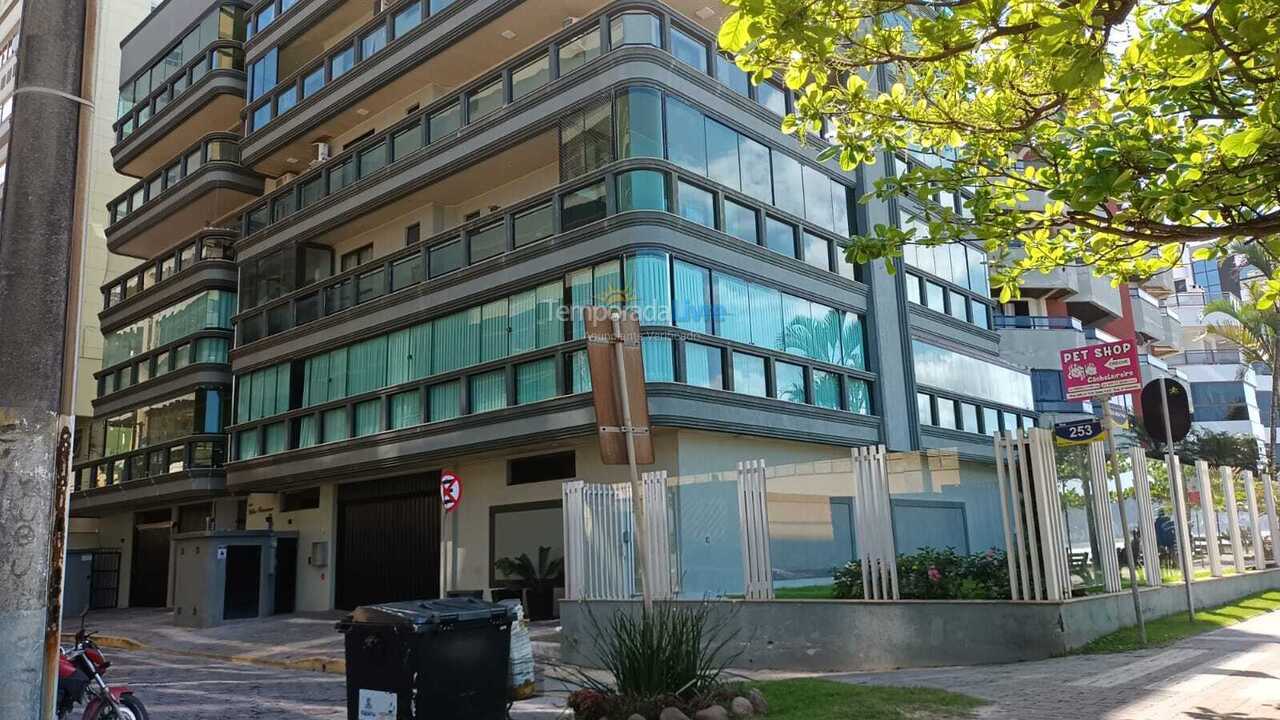 Apartment for vacation rental in Itapema (Meia Praia)