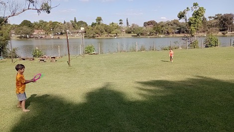 Casa vista lago vitória regia, centro Holambra