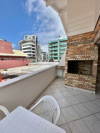 APARTAMENTO EN QUADRA DO MAR CON 02 SUITES