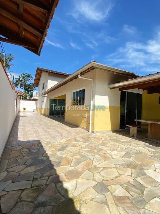 Casa para alquiler de vacaciones em Ubatuba (Praia do Sape)