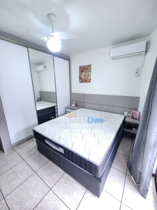 Apartment for vacation rental in Itapema (Meia Praia)