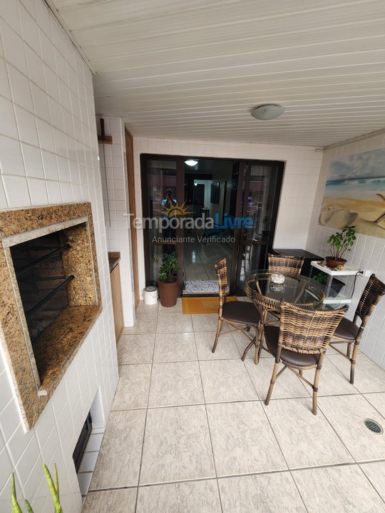 Apartment for vacation rental in Itapema (Meia Praia)