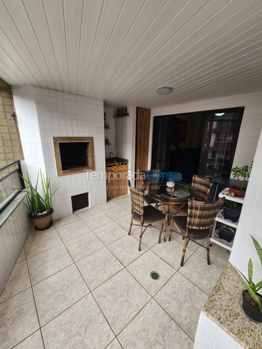 Apartment for vacation rental in Itapema (Meia Praia)