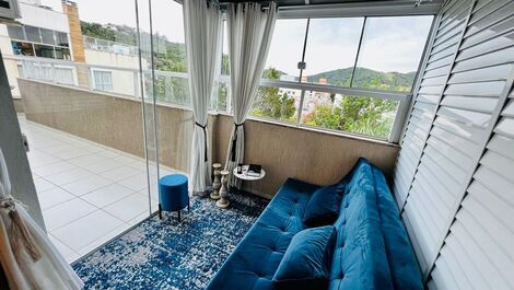 Beautiful Penthouse on Bombas Beach