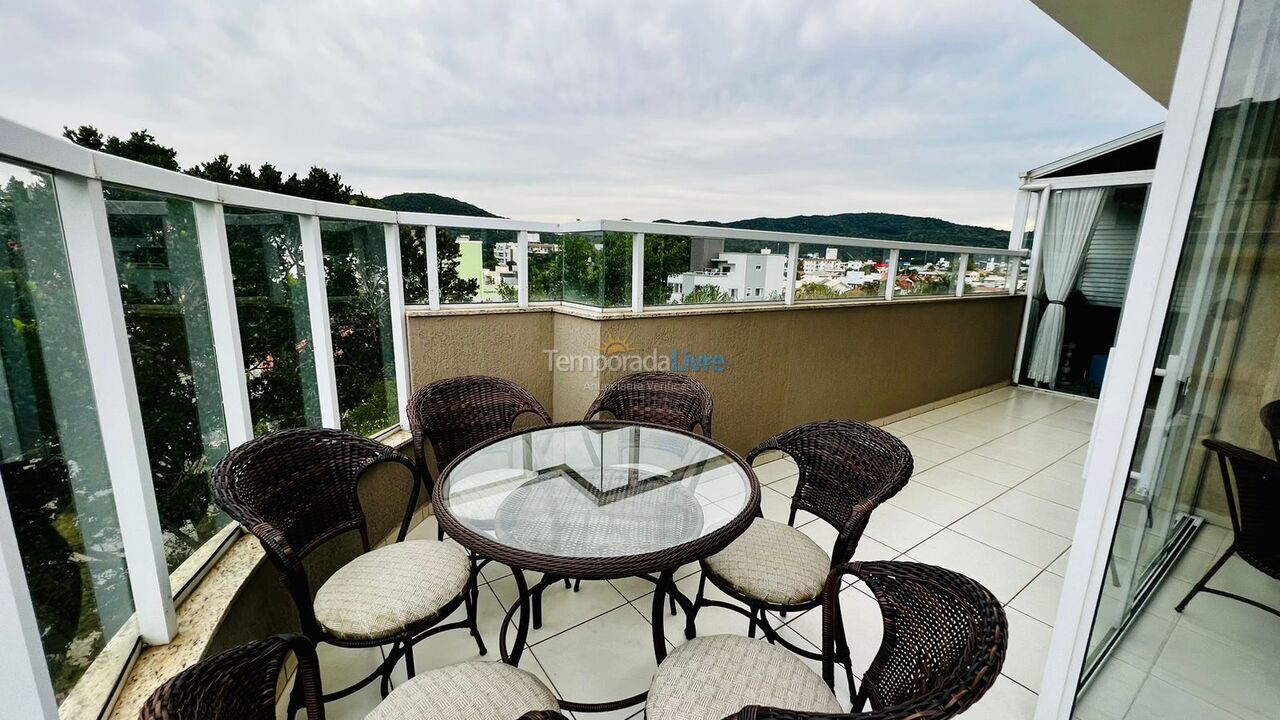 Apartment for vacation rental in Bombinhas (Praia de Bombas)