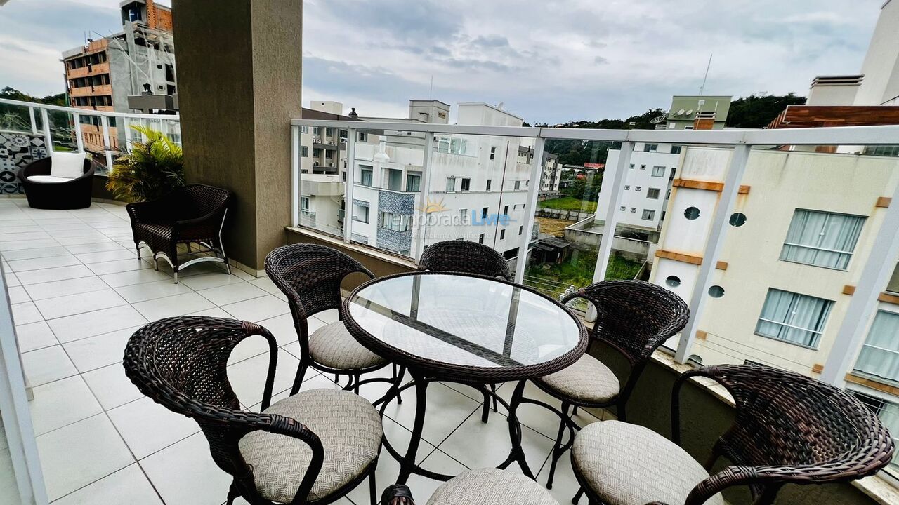 Apartment for vacation rental in Bombinhas (Praia de Bombas)