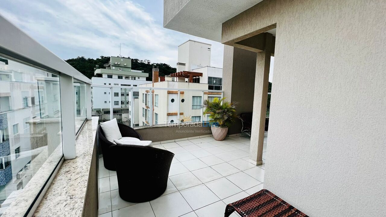 Apartment for vacation rental in Bombinhas (Praia de Bombas)