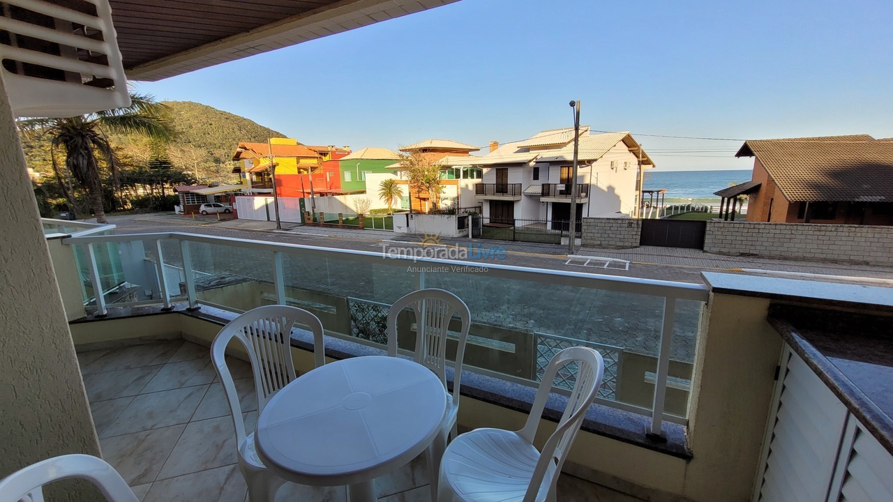 Apartment for vacation rental in Bombinhas (Praia de Quatro Ilhas)