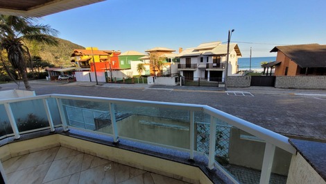 3-BEDROOM APARTMENT IN 4 ISLANDS, 50 METERS FROM THE SEA