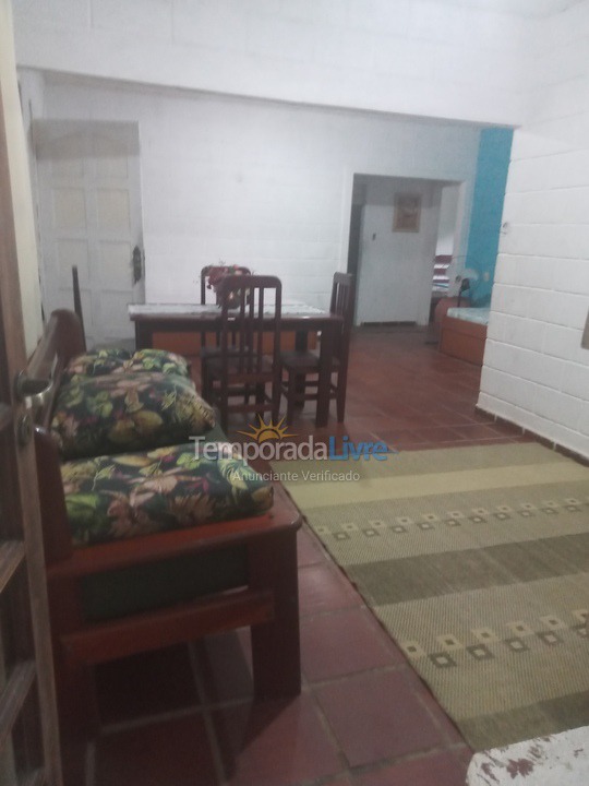 Granja para alquiler de vacaciones em Caraguatatuba (Rio do Ouro)