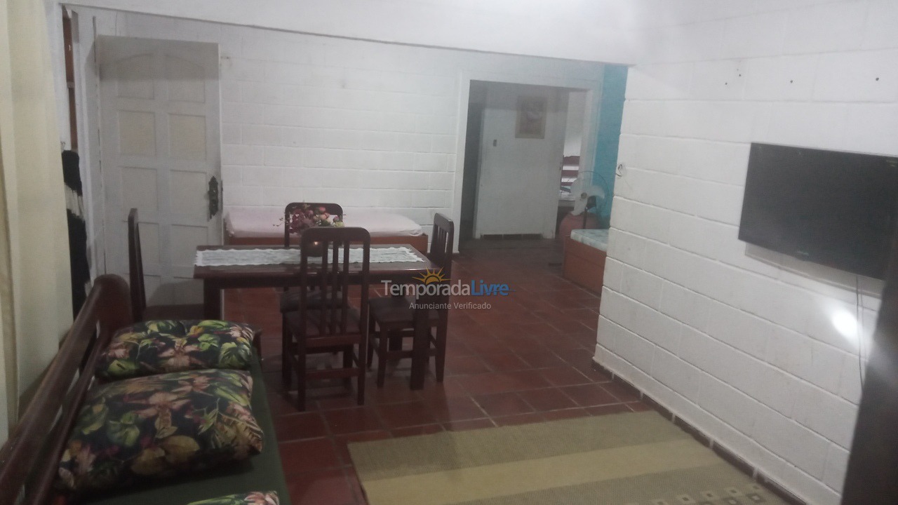 Granja para alquiler de vacaciones em Caraguatatuba (Rio do Ouro)