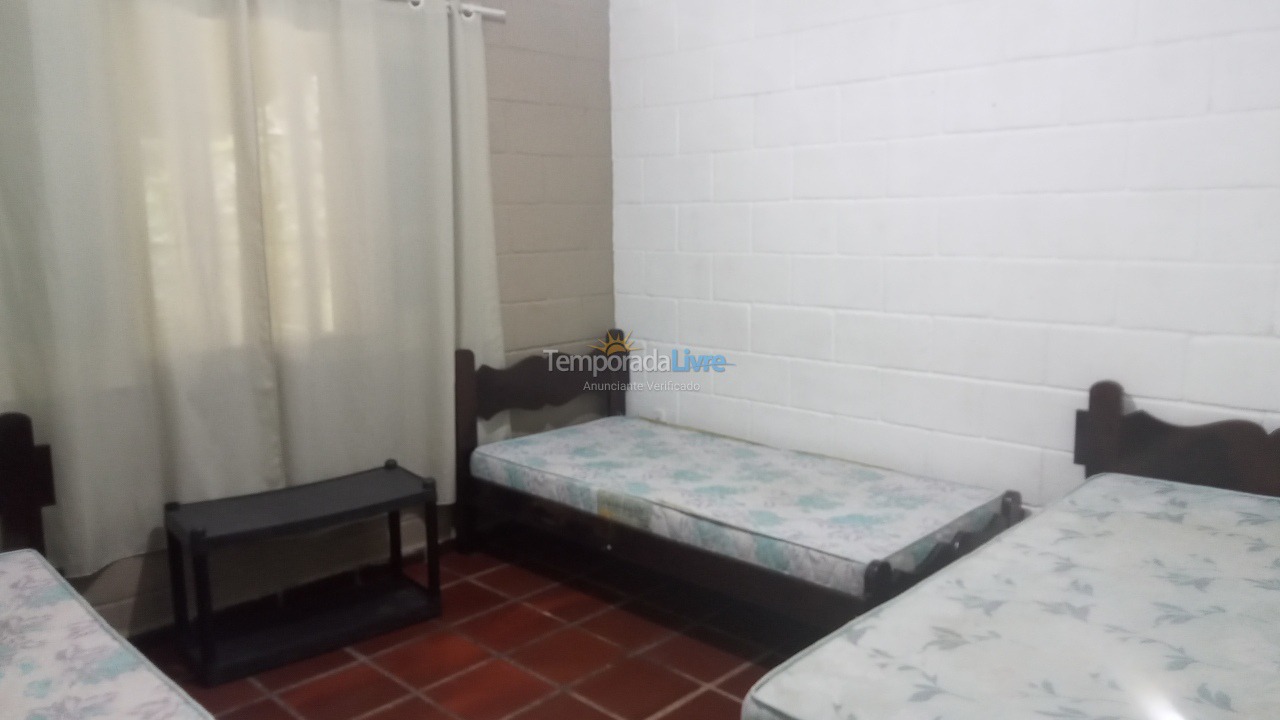 Granja para alquiler de vacaciones em Caraguatatuba (Rio do Ouro)